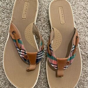 Sperry Plaid Flip Flops- sz:9